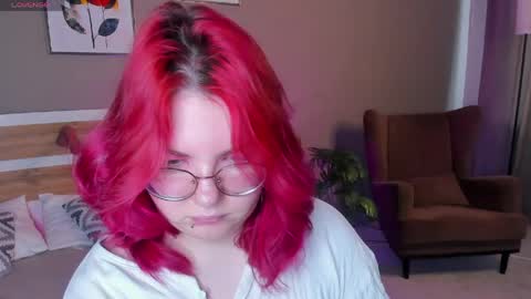 Alice online show from 04-26-26, 11:41