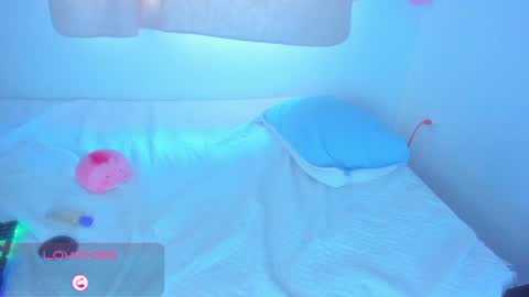 Snapshot of alice_lacroux chatting on 12-12-24, 05:59 Alice online show from 12-12-24, 05:59