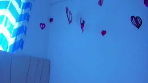 Snapshot of alice_lacroux chatting on 02-12-25, 02:54 Alice online show from 02-12-25, 02:54