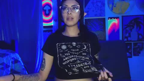 Snapshot of alice_phantom chatting on 12-09-24, 04:45      online show from 12-09-24, 04:45