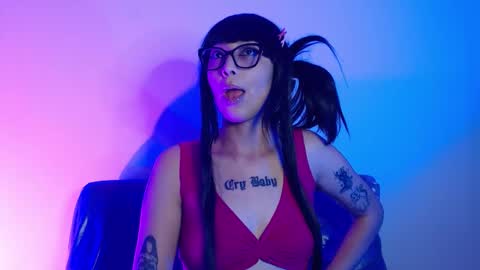      online show from 01-17-26, 01:21