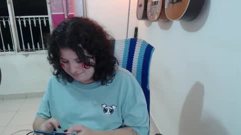 Snapshot of alice_psilocybe_sabina420 chatting on 10-11-25, 04:01 Alicia Aldara online show from 10-11-25, 04:01