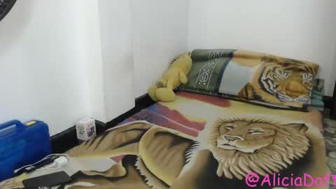 Alicia Aldara online show from 05-01-26, 07:18