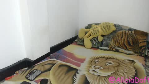Alicia Aldara online show from 05-12-26, 08:28