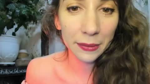 Snapshot of alice_sincere chatting on 06-28-26, 09:10 Alice Love you all online show from 06-28-26, 09:10