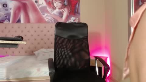 Sofia online show from 02-20-25, 02:35