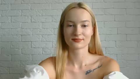 Alice online show from 06-25-26, 11:04