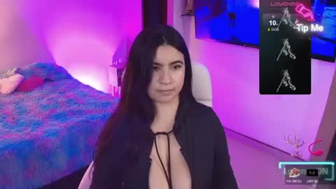 Snapshot of alice_sweet_e chatting on 06-30-26, 08:21 Alice online show from 06-30-26, 08:21