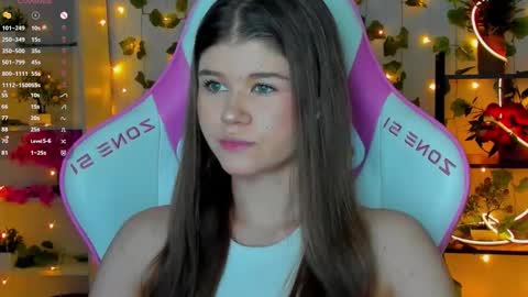 Alice online show from 11-24-25, 02:28