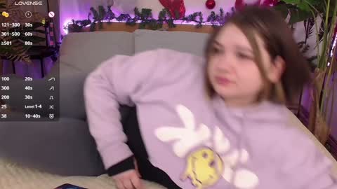 Snapshot of alice_walters chatting on 01-12-25, 03:57 Alice online show from 01-12-25, 03:57