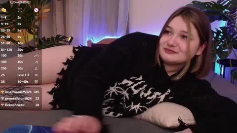 Snapshot of alice_walters chatting on 01-29-25, 10:53 Alice online show from 01-29-25, 10:53