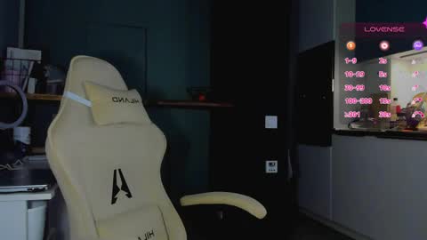 Alice online show from 04-14-26, 08:31