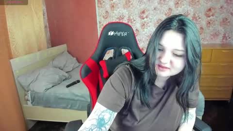 alice_weidel online show from 04-26-26, 05:54