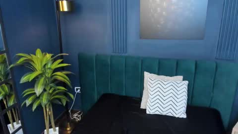 Alice and Asia online show from 10-30-25, 03:30