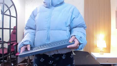 Alice and Asia online show from 04-19-26, 12:15