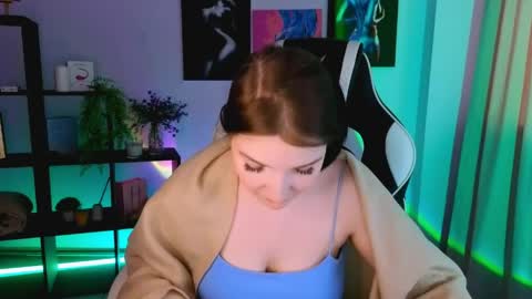 alicechanell online show from 05-22-26, 04:19