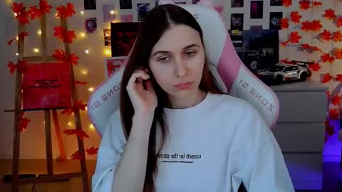 Snapshot of alicecharmy chatting on 11-23-25, 07:30 alicecharmy online show from 11-23-25, 07:30