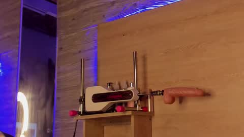 Alice  online show from 02-22-25, 12:38