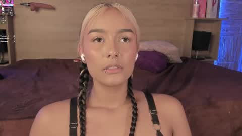 Alice  online show from 03-05-25, 03:07