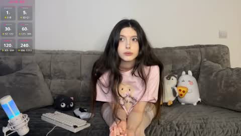 Snapshot of alicedollswaaag chatting on 06-11-26, 11:08 Alice online show from 06-11-26, 11:08