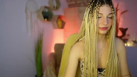 Alicee Kiss online show from 12-27-24, 07:35