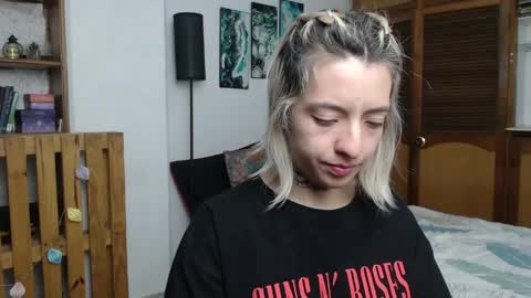 alicee_logan_ online show from 05-04-26, 03:02