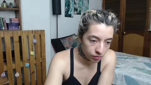 alicee_logan_ online show from 05-07-26, 11:21