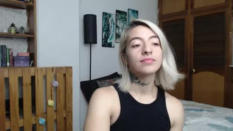 alicee_logan_ online show from 05-10-26, 11:32