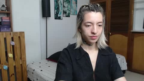 alicee_logan_ online show from 05-27-26, 02:52