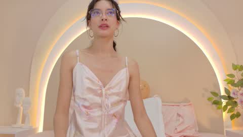 alice online show from 11-14-25, 04:49