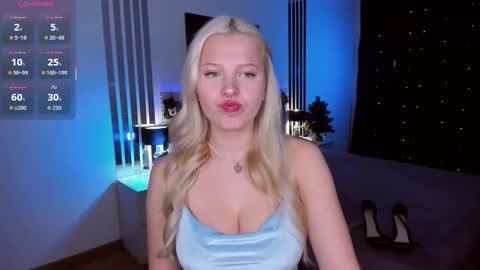 Snapshot of alicefreman chatting on 01-09-26, 11:13 Alice online show from 01-09-26, 11:13