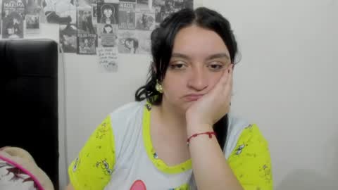 Snapshot of aliceinboobieland chatting on 06-16-26, 12:57 Aliceinboobieland online show from 06-16-26, 12:57