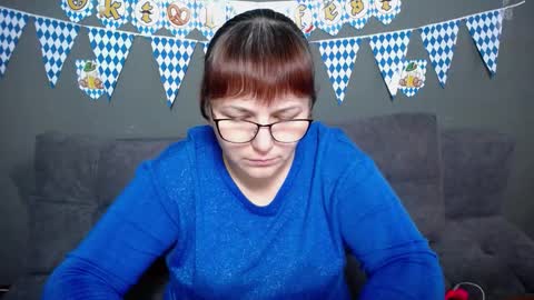 AliceInks online show from 09-27-25, 06:18