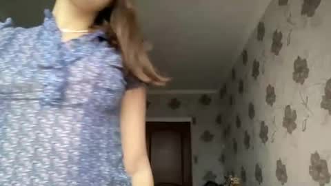 aliceinlustland online show from 12-03-25, 11:08