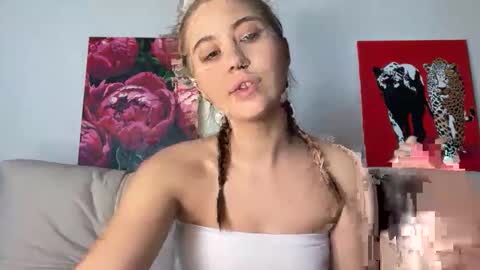 aliceinlustland online show from 05-15-26, 01:07