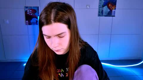 Alice online show from 11-26-25, 05:08