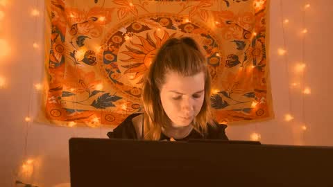 Alice online show from 04-10-26, 05:23