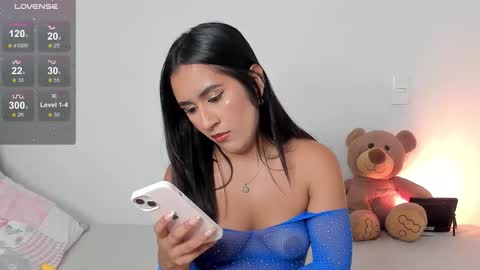 vanessa online show from 11-25-25, 04:18