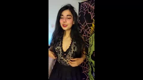 Alicekingdom online show from 01-11-26, 12:26