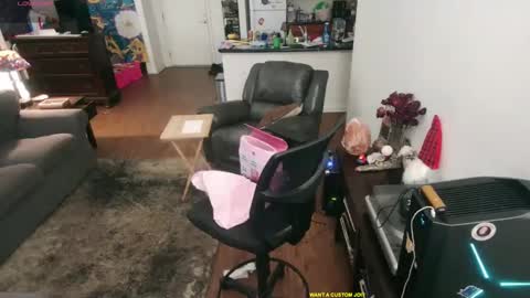 Alice Liddell online show from 09-10-25, 07:03