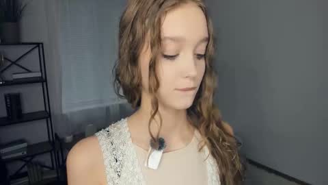 Serena online show from 11-24-25, 07:41