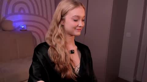 Serena online show from 04-15-26, 06:31