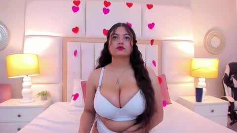 Alice Morelli  online show from 02-15-26, 03:47