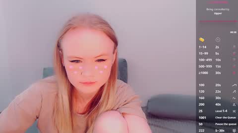Snapshot of alicenya chatting on 04-25-26, 04:37 Alice online show from 04-25-26, 04:37