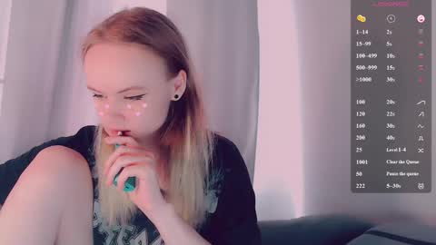 Snapshot of alicenya chatting on 05-25-26, 05:46 Alice online show from 05-25-26, 05:46
