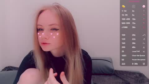 Snapshot of alicenya chatting on 06-01-26, 05:53 Alice online show from 06-01-26, 05:53