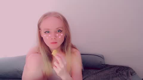 Snapshot of alicenya chatting on 06-09-26, 06:03 Alice online show from 06-09-26, 06:03