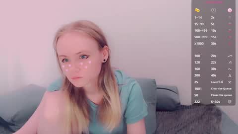 Snapshot of alicenya chatting on 06-10-26, 07:18 Alice online show from 06-10-26, 07:18