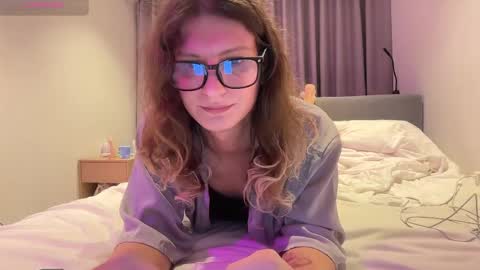 Snapshot of alicepinkhead chatting on 06-02-26, 10:28 AlicePinkhead online show from 06-02-26, 10:28