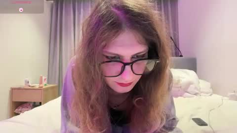 Snapshot of alicepinkhead chatting on 06-26-26, 09:03 AlicePinkhead online show from 06-26-26, 09:03